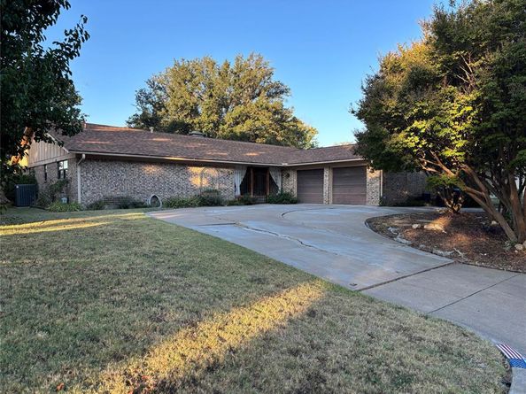 4021  Aragon Drive , Fort Worth Texas 76133