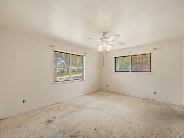 3138  Touraine Drive , Dallas Texas 75211