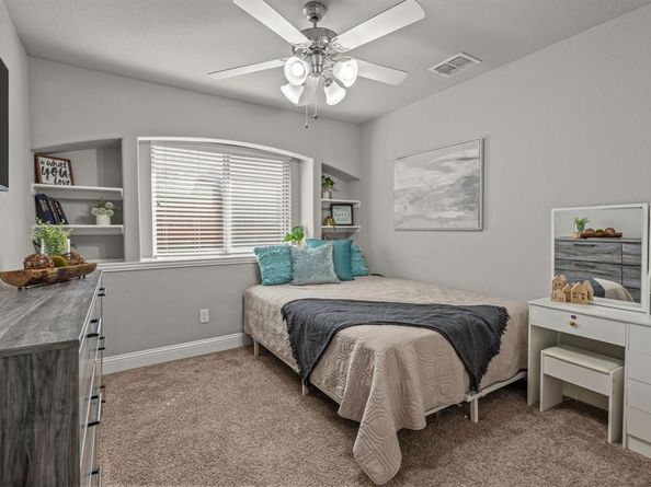 1705  Emerald Tree Place , Aubrey Texas 76227