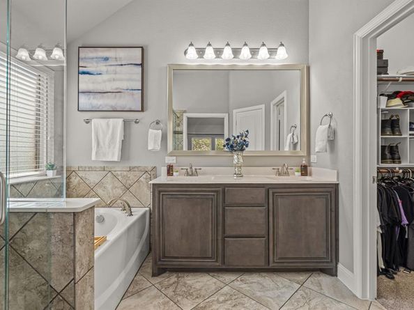 1705  Emerald Tree Place , Aubrey Texas 76227
