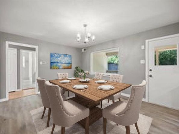 2215  Mack Lane , Dallas Texas 75227