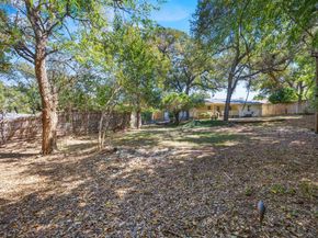 2215  Mack Lane , Dallas Texas 75227