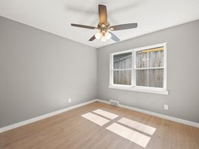 2215  Mack Lane , Dallas Texas 75227