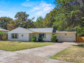 2215  Mack Lane , Dallas Texas 75227