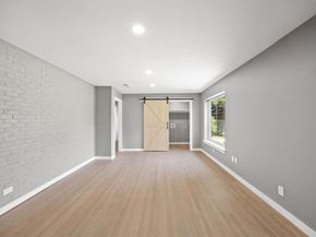 2215  Mack Lane , Dallas Texas 75227
