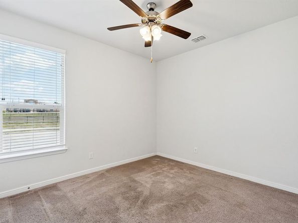 1048  Madelia Avenue , Fort Worth Texas 76177