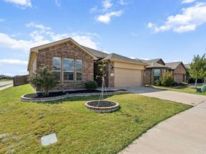 1048  Madelia Avenue , Fort Worth Texas 76177