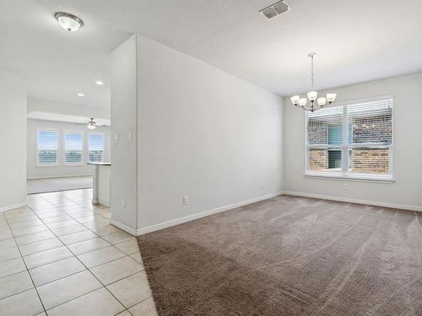 1048  Madelia Avenue , Fort Worth Texas 76177