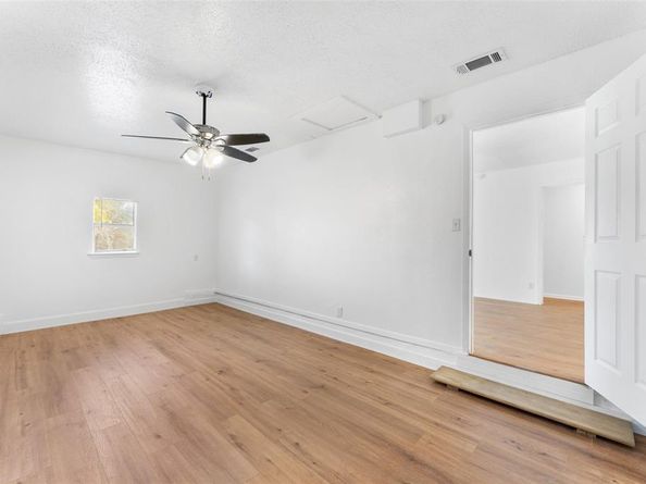 1722  Buena Vista Street , Mesquite Texas 75149