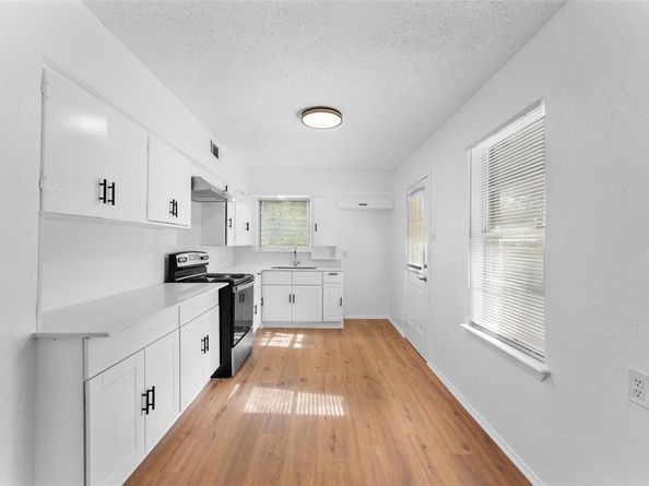1722  Buena Vista Street , Mesquite Texas 75149