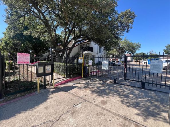13217  Emily Road  3209, Dallas Texas 75240