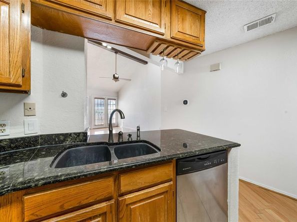 13217  Emily Road  3209, Dallas Texas 75240