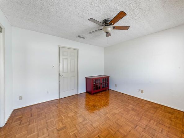 13217  Emily Road  3209, Dallas Texas 75240