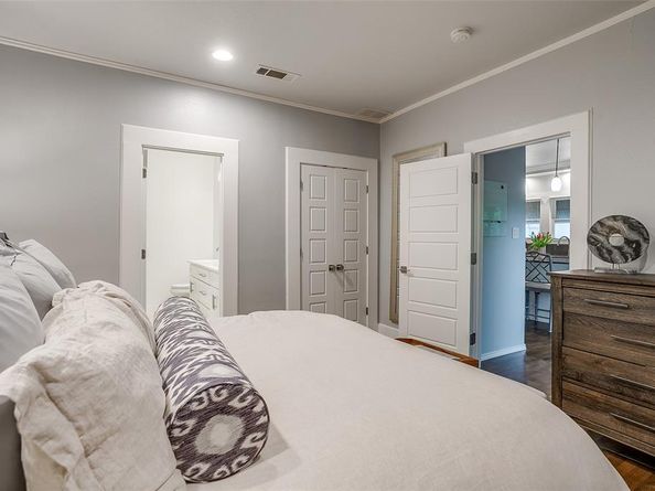 3908  Clarke Avenue , Fort Worth Texas 76107