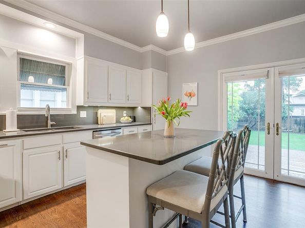 3908  Clarke Avenue , Fort Worth Texas 76107