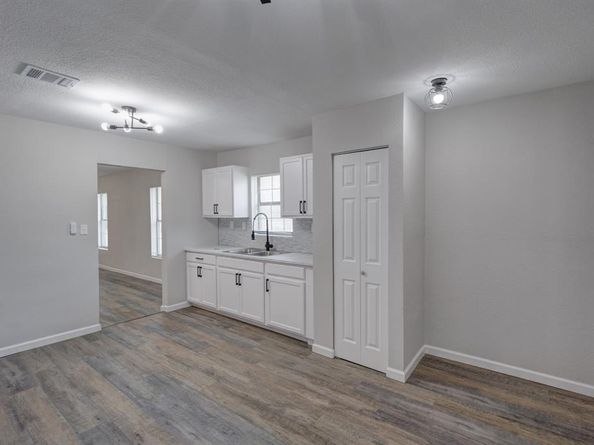 1260 E Mulkey Street , Fort Worth Texas 76104