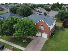 1013  Lilac Lane , DeSoto Texas 75115