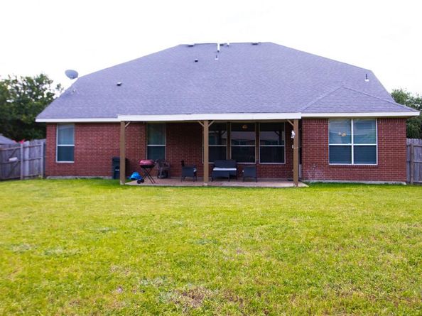 1013  Lilac Lane , DeSoto Texas 75115