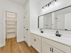 810  Ranch Road , Dallas Texas 75253