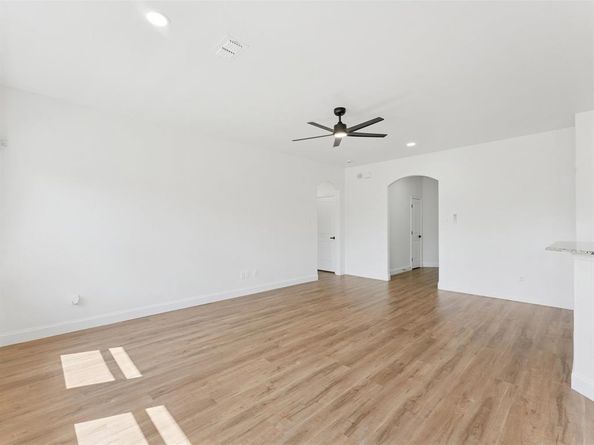 810  Ranch Road , Dallas Texas 75253