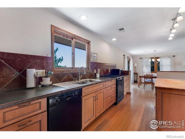 819 5th Avenue, Lyons CO 80540
