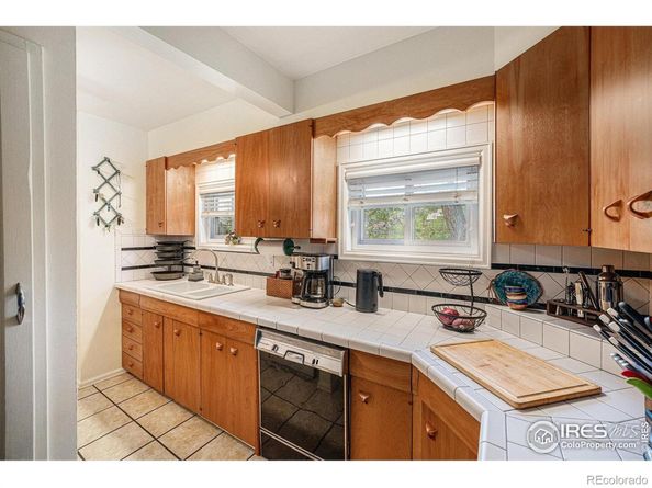 895 Vance Street, Lakewood CO 80214