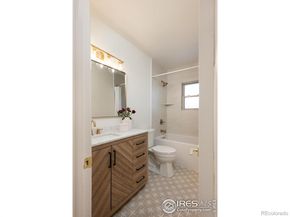 6 Sunset Circle, Longmont CO 80501