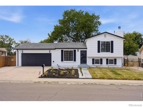 4513 Fairplay Way, Denver CO 80239