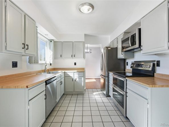 2007 S Rifle Street, Aurora CO 80013