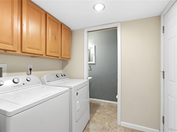 2007 S Rifle Street, Aurora CO 80013