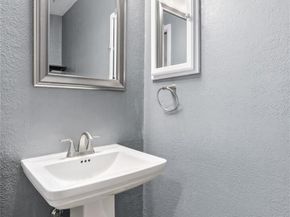 2007 S Rifle Street, Aurora CO 80013