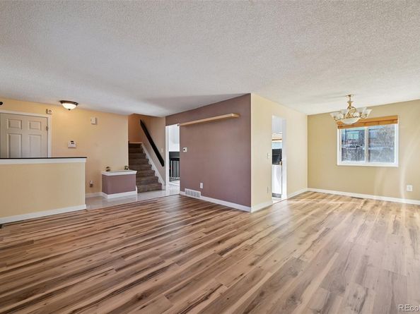 1583 S Dearborn Street, Aurora CO 80012