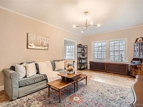 963 N Logan Street 11, Denver CO 80203