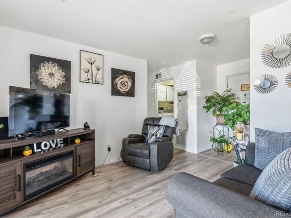 1383 W 88th Avenue 104, Thornton CO 80260