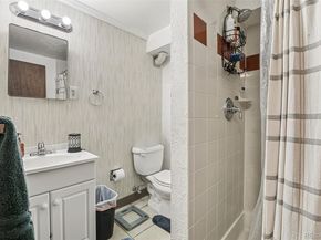 Undisclosed Address #3881413, Golden CO 80401