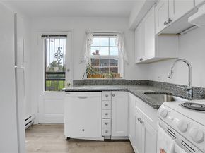 6004 E 29th Avenue, Denver CO 80207