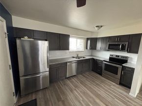 950 S Waco Way, Aurora CO 80017