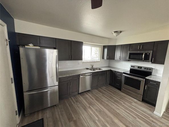 950 S Waco Way, Aurora CO 80017