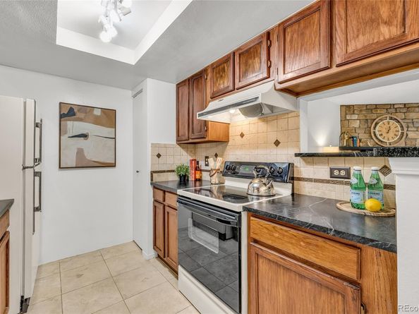 8335 Fairmount Drive 4107, Denver CO 80247