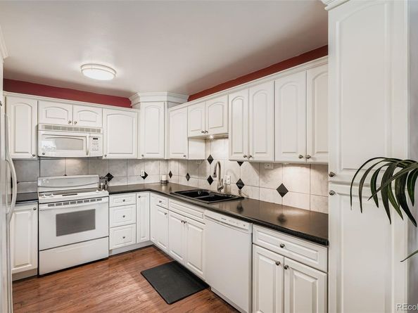 9335 E Center Avenue 11D, Denver CO 80247