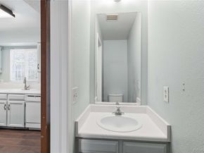 1653 S Blackhawk Way B, Aurora CO 80012