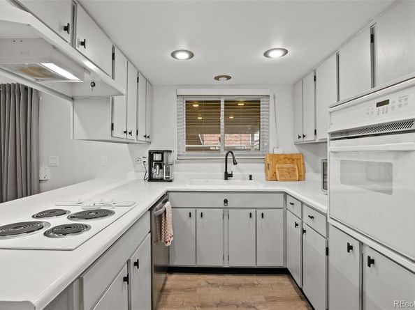 9239 E Nassau Avenue, Denver CO 80237