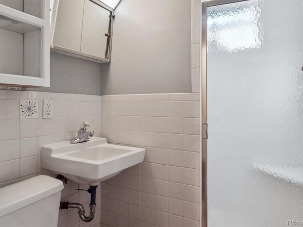 1515 S Monaco Parkway, Denver CO 80224