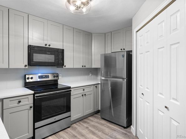 2575 S Syracuse Way H201, Denver CO 80231