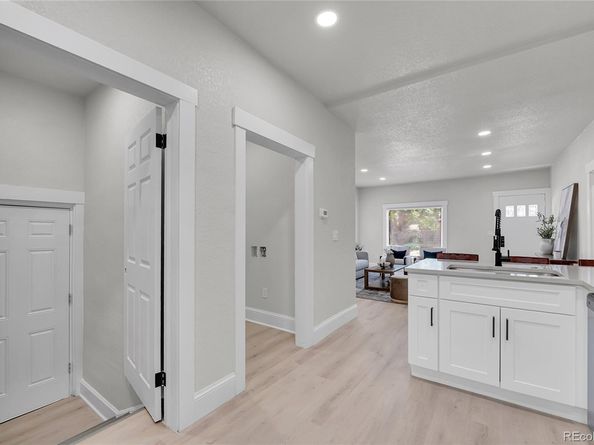 8801 E 16 Avenue, Denver CO 80220