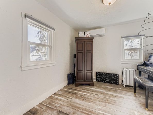 3255 S Corona Street, Englewood CO 80113