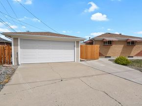 7201 Avrum Drive, Denver CO 80221