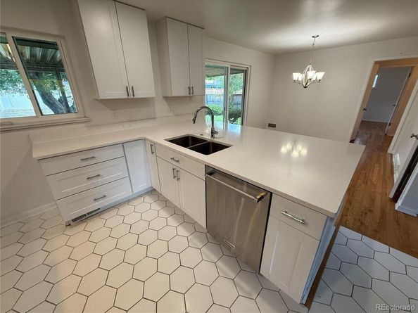 2574 S Dexter Street, Denver CO 80222