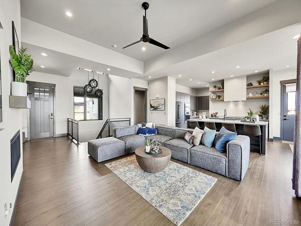 6736 S Flanders Court, Aurora CO 80016
