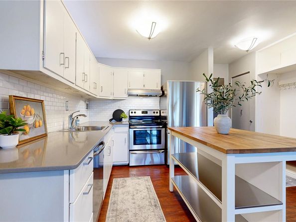 1121 Albion Street 601, Denver CO 80220